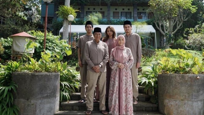 ¡Antes de Eid, la película dramática familiar más conmovedora, Rinde a tu madre al cielo, llega a los cines!