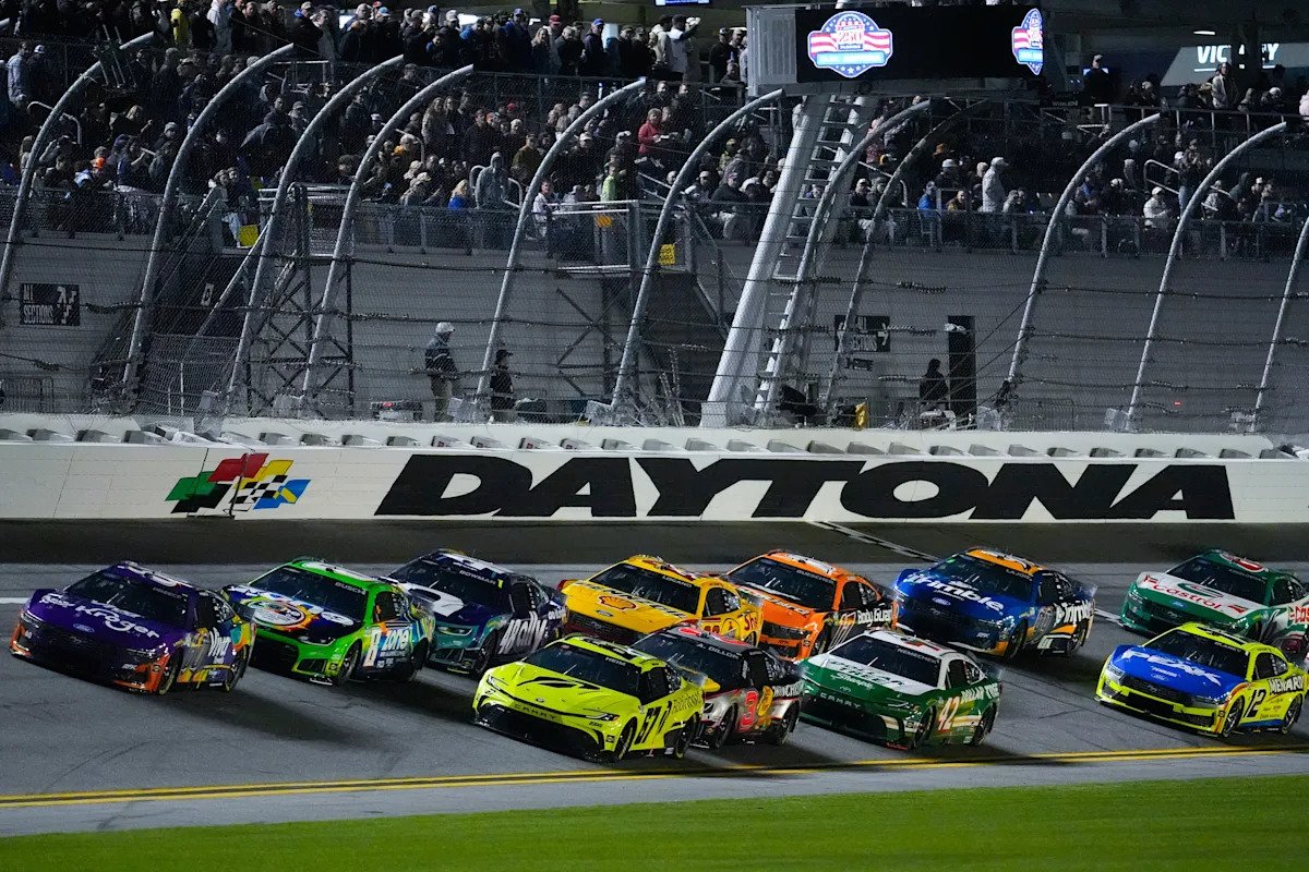 Daytona 500: la salida de la carrera del domingo se ha adelantado a la 1 en punto debido a la amenaza de tormentas