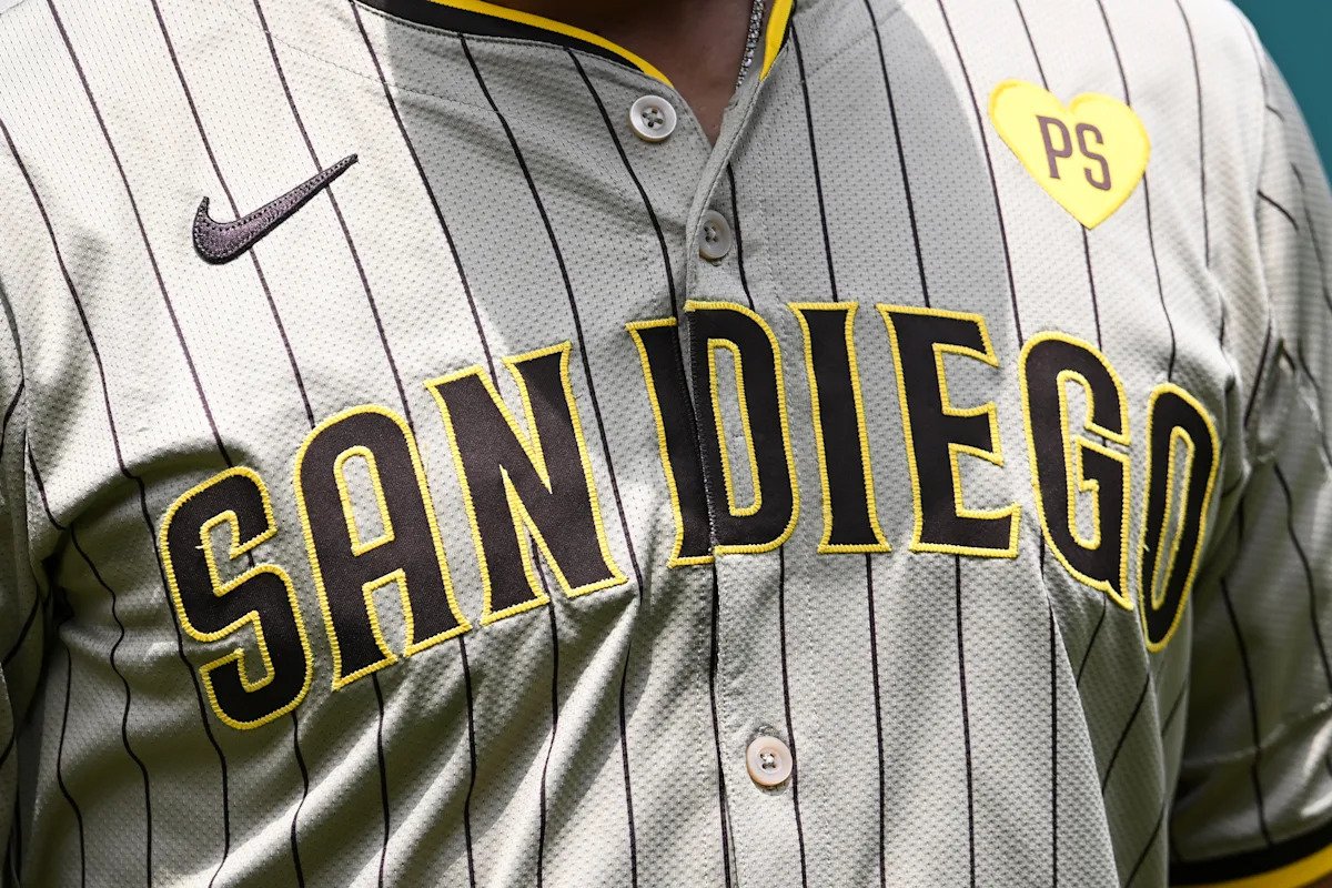 Drew Brees, el propietario de los Warriors, Joe Lacob, entre los grupos que presentarán ofertas por la propiedad de los Padres, según informes