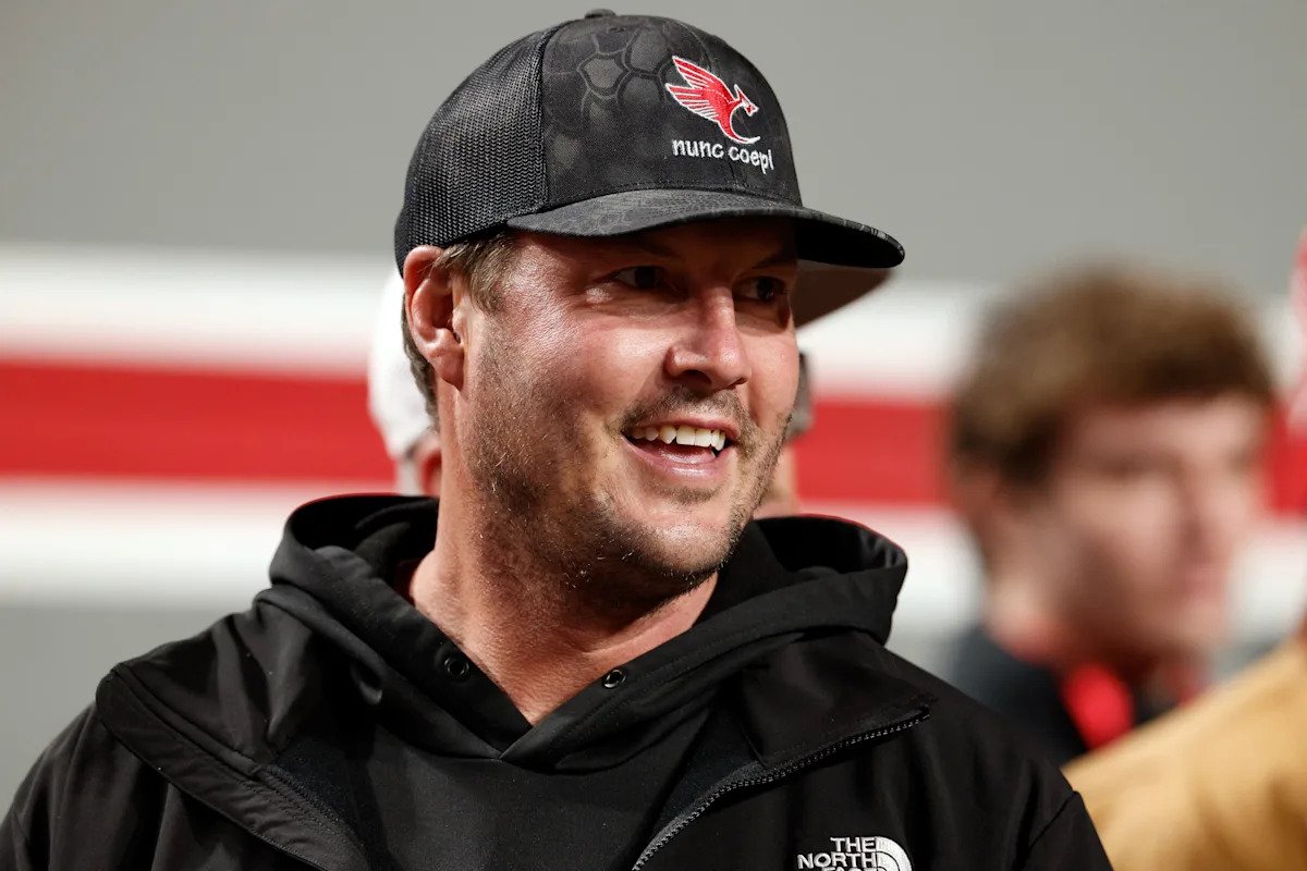 El hijo de Philip Rivers, Gunner Rivers, se ha comprometido a jugar como QB para NC State