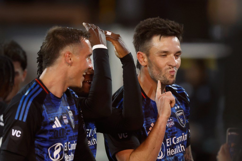 Los dos goles de Mooney ayudan al San Jose Earthquakes a abrir la temporada con una victoria por 3-0 sobre el Sporting Kansas City – The Mercury News