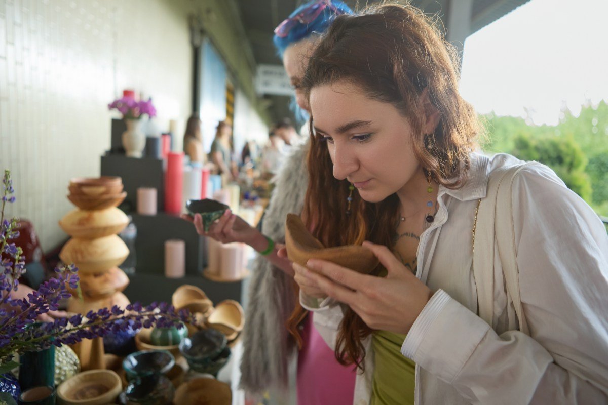 Un ahorrador de buena voluntad todavía gasta 2 dólares en el hallazgo «más loco», según Internet