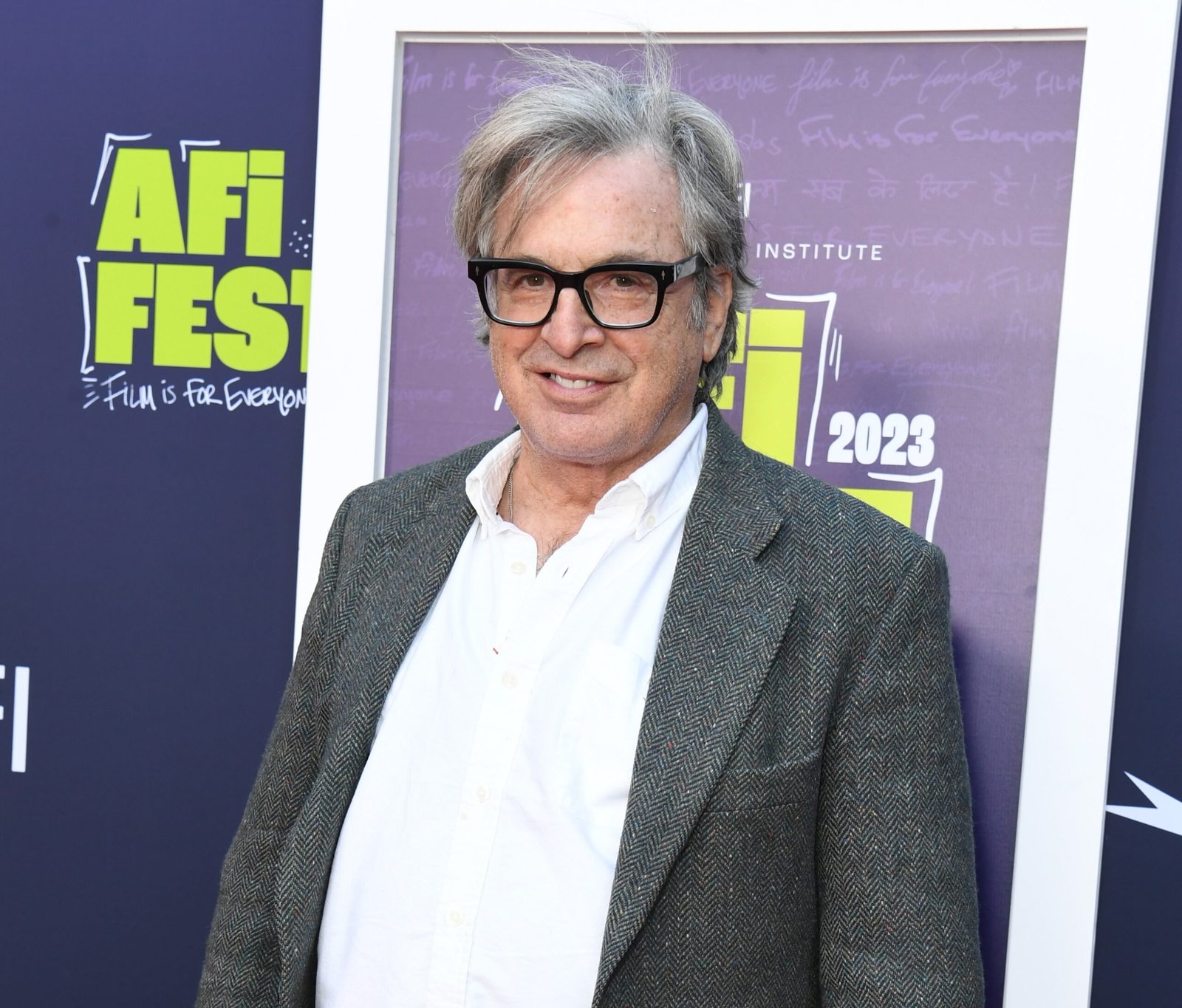 Autoridades confirman suicidio de Robert Carradine, muy triste