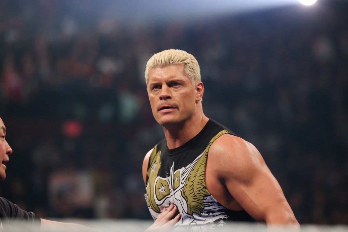 Cody Rhodes responde a los rumores de Bad Bunny WWE