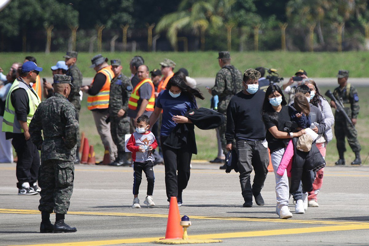Más estadounidenses dicen que la inmigración hace que Estados Unidos esté «mejor» con una variación del 15%: encuesta