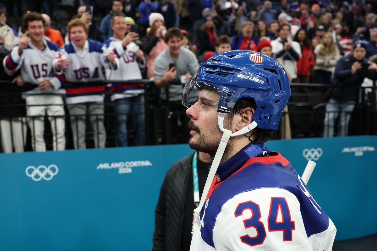 Auston Matthews de EE.UU. envió un mensaje contundente antes del partido por la medalla de oro contra Canadá