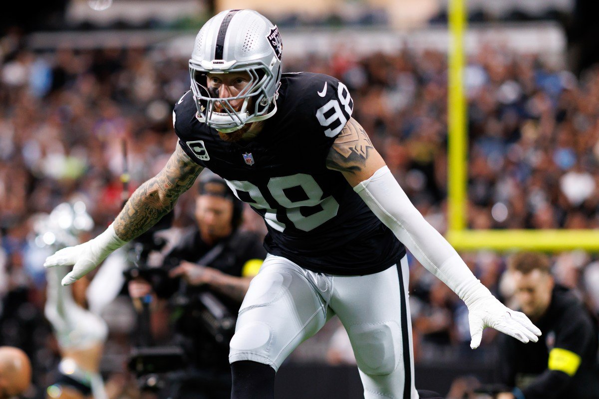 La idea comercial de los Seahawks agrega $106.5 millones del Pro Bowl DE a la defensa del Super Bowl