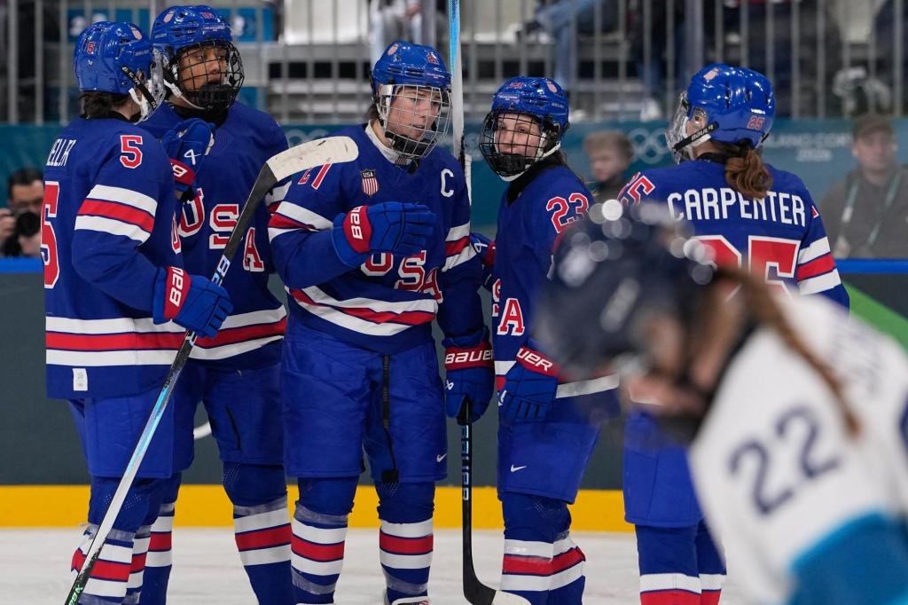 Hilary Knight y Brittany Bowe publicaron un video de compromiso en los Juegos Olímpicos