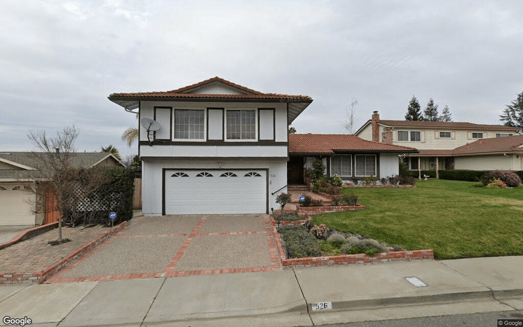 La casa de cuatro habitaciones se vendió por 1,6 millones de dólares.