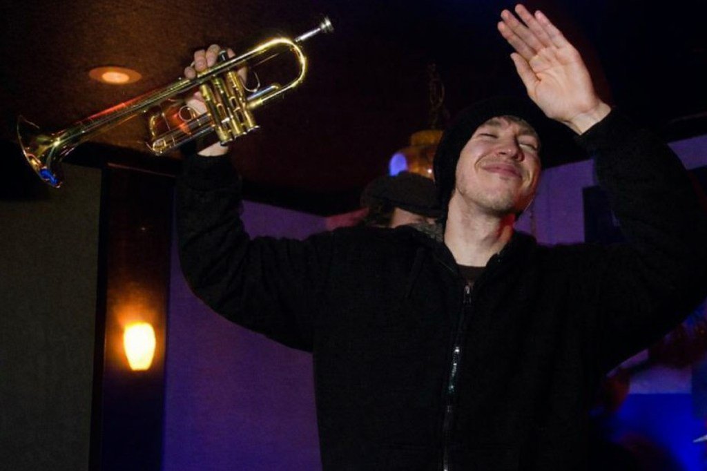 El trompetista asesinado Anthony Anderson unió a la comunidad amante de la música de East Bay, dijeron amigos