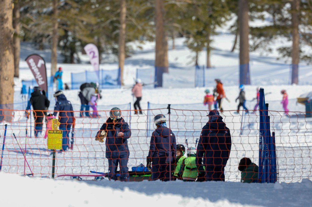 Madre y líder de esquí mueren en un deslizamiento en Sierra Nevada