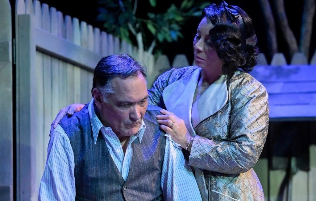 Smits y De Jesus aportan más que poder estelar a ‘All My Sons’ en Berkeley