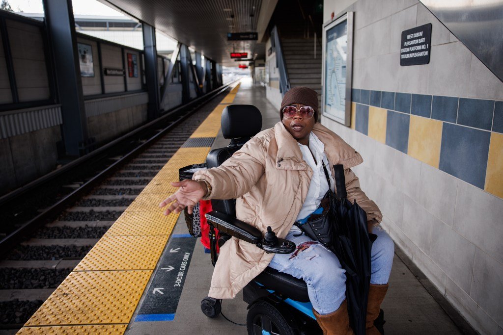 Los funcionarios locales y los residentes enfrentan un futuro incierto si falla el sistema de impuestos al tránsito