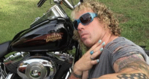 Robert Dorgan identificado como el tirador de la pista de hockey de Rhode Island, se enfrentó con su familia por su identidad de género