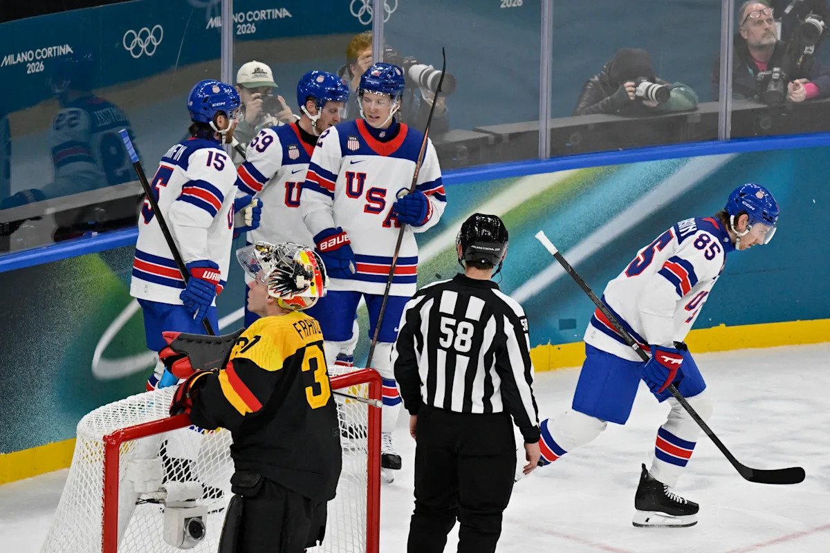 Juegos Olímpicos de Invierno 2026: el hockey masculino del equipo de EE. UU. llega al grupo, pero no impresiona realmente