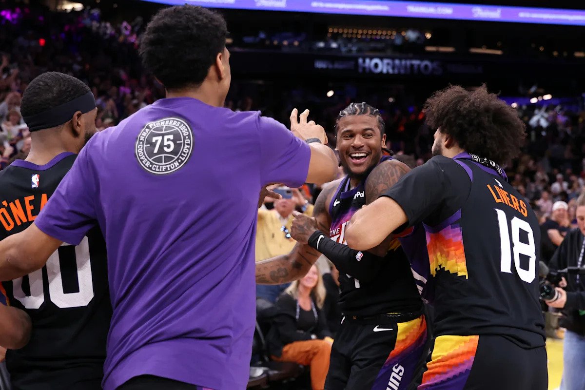 Magic-Suns: Jevon Carter y Jalen Green Wild intercambian triples al final del 2OT