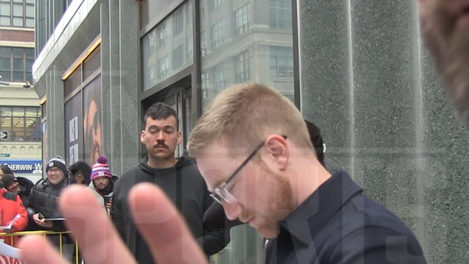 El portavoz de Tyler Reddick, Michael Jordan, cerró las preguntas sobre el momento viral con su hijo