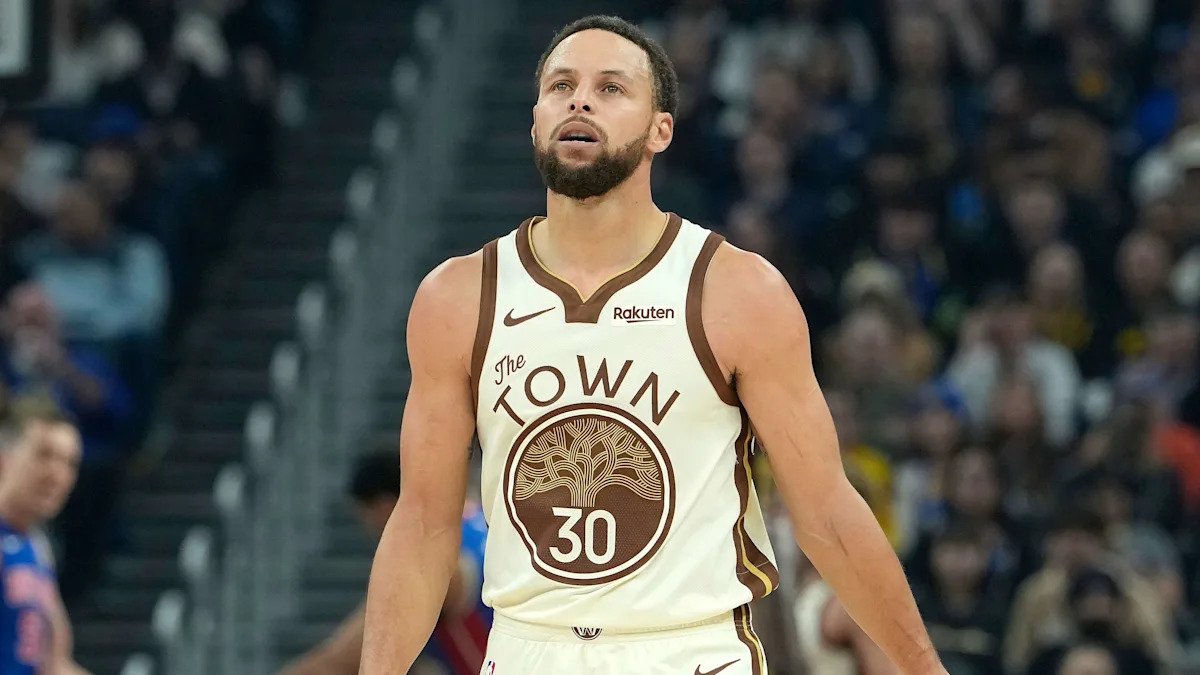 Stephen Curry se pierde cinco partidos más mientras el problema de rodilla persiste después del receso del Juego de Estrellas