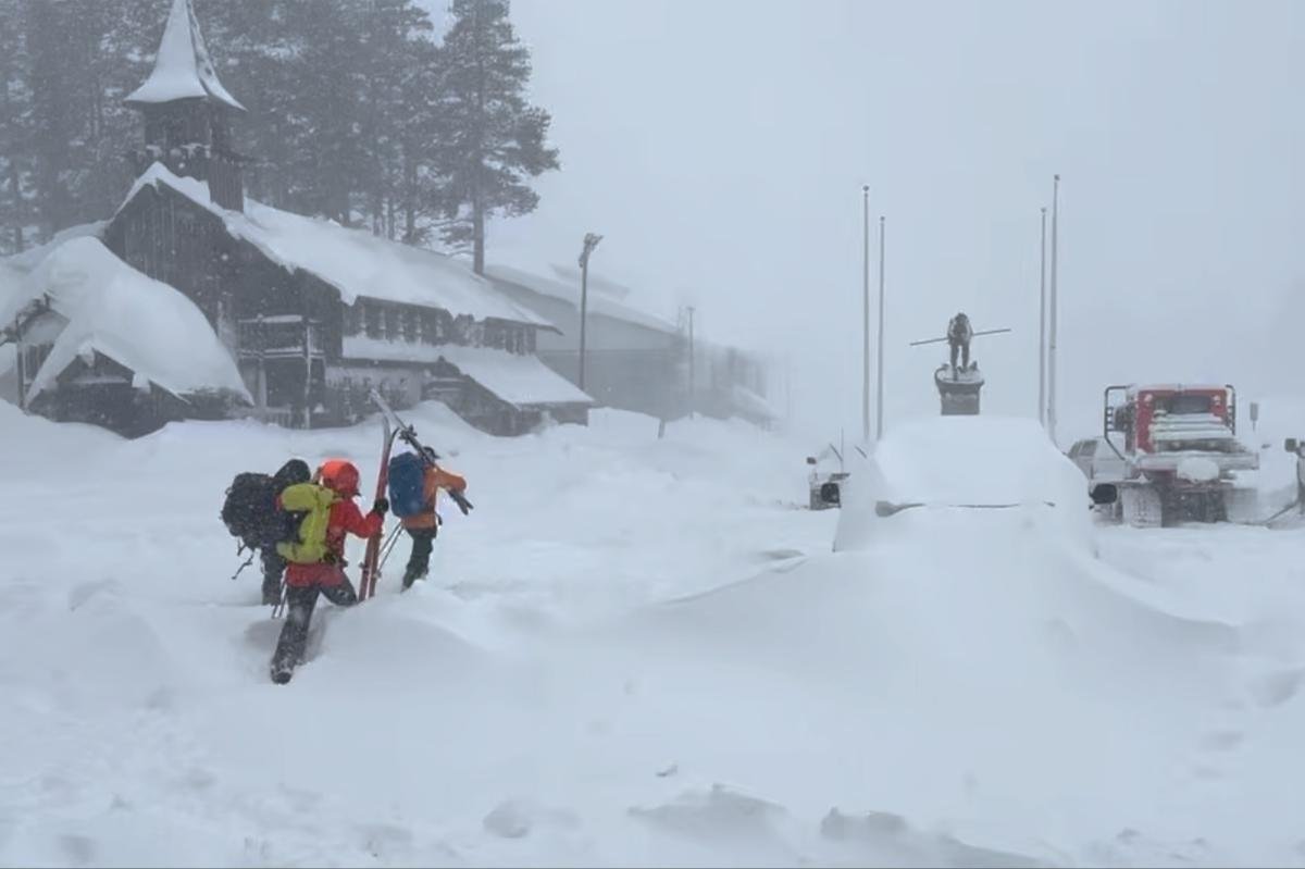 Seis esquiadores rescatados de una avalancha cerca del lago Tahoe: policía