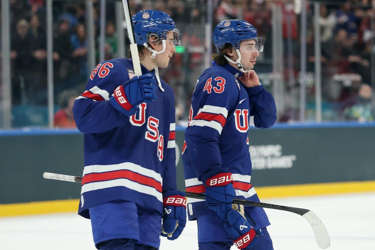 Hawkeye preguntó a mujeres influyentes a qué hermano de Hughes besarían