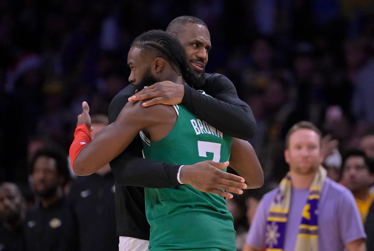 LeBron James aún no olvida las críticas de Jaylen Brown a Brony durante la Summer League