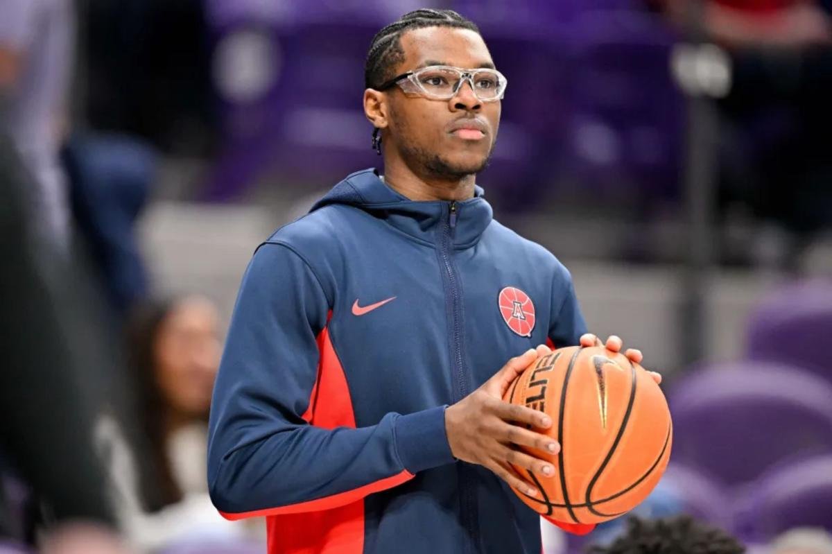 Temporada de primer año de camiseta roja de Bryce James en el estado de Arizona