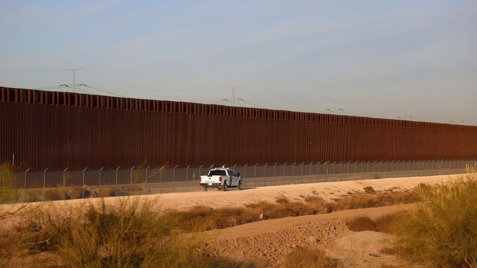 Las Fuerzas de Defensa derriban un dron de Aduanas y Protección Fronteriza cerca de El Paso: funcionarios