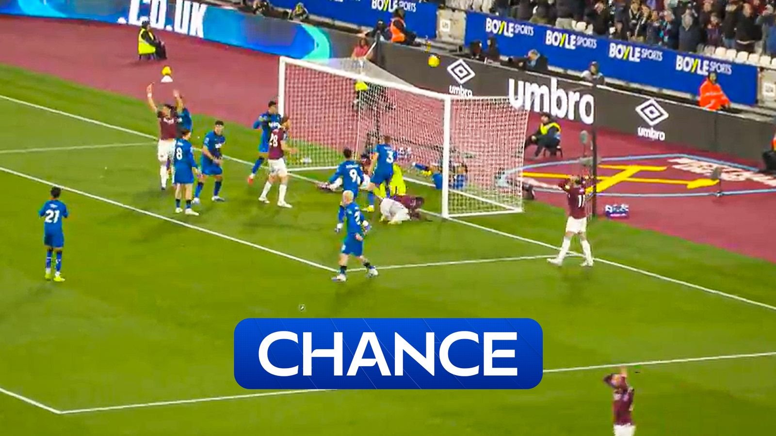 Oportunidad temprana para los Hammers con un disparo de Disasi