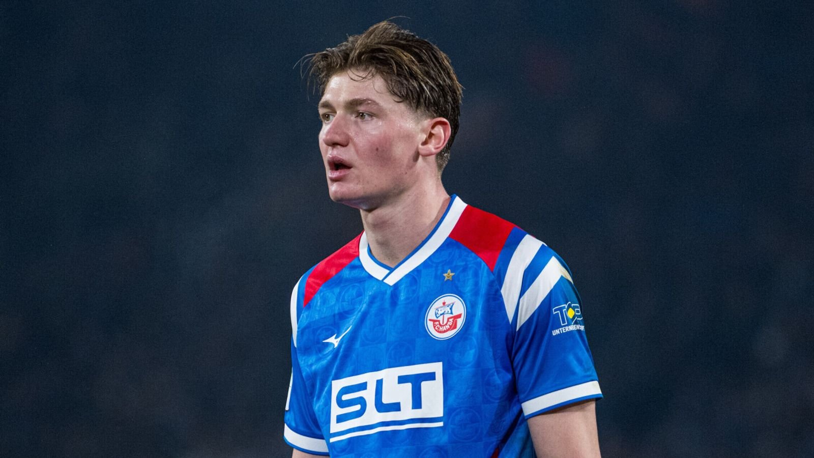 Ryan Naderi: llegada el 4 de enero para sellar el fichaje del delantero procedente del Hansa Rostock en la fecha límite del Rangers | noticias de futbol