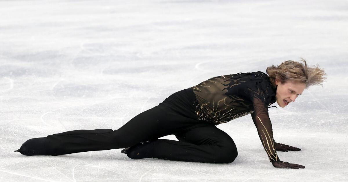 Ilya Malinin tuvo un tropiezo espectacular y finalizó octavo en los Juegos Olímpicos