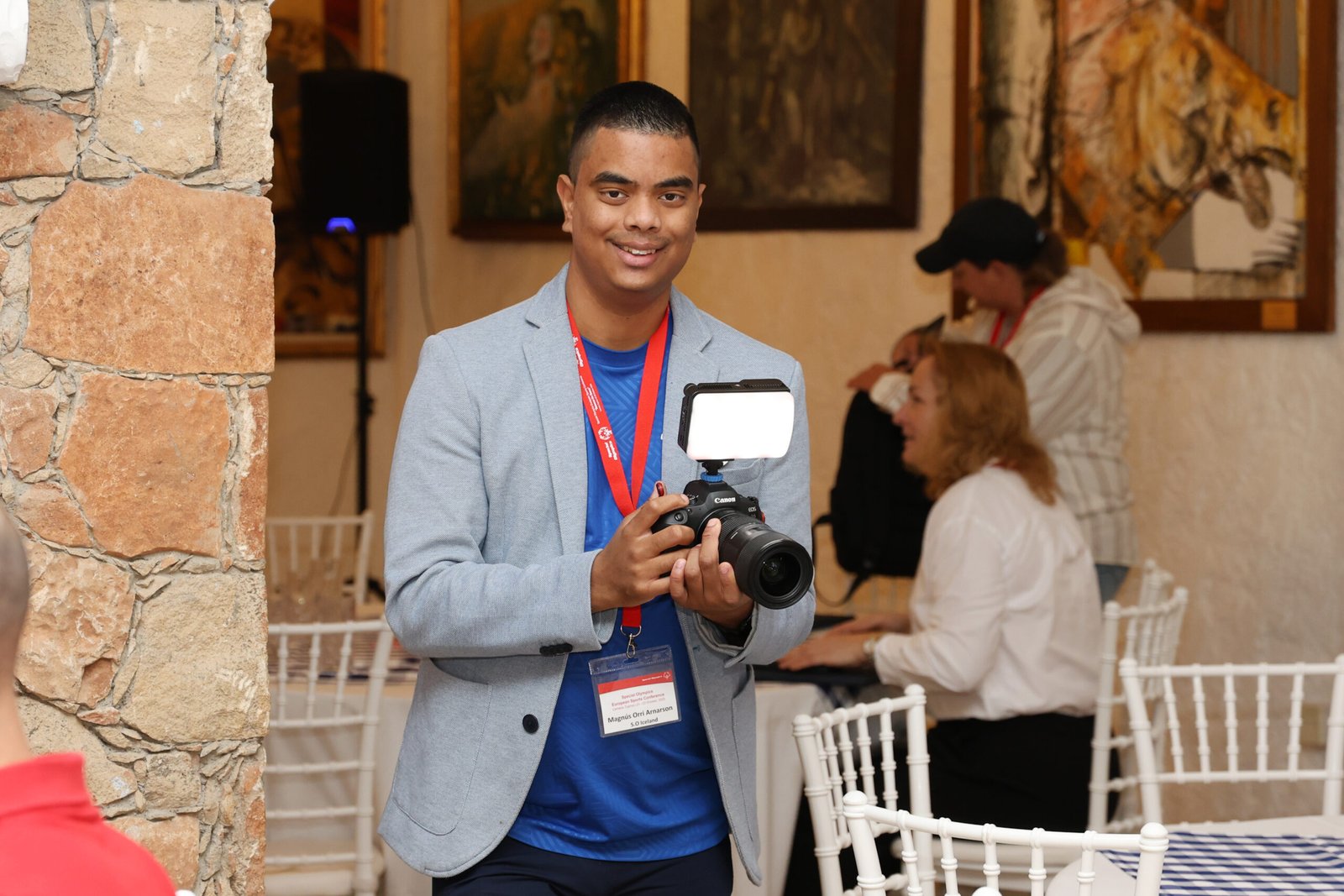 Magnús captura el espíritu del deporte en Chipre