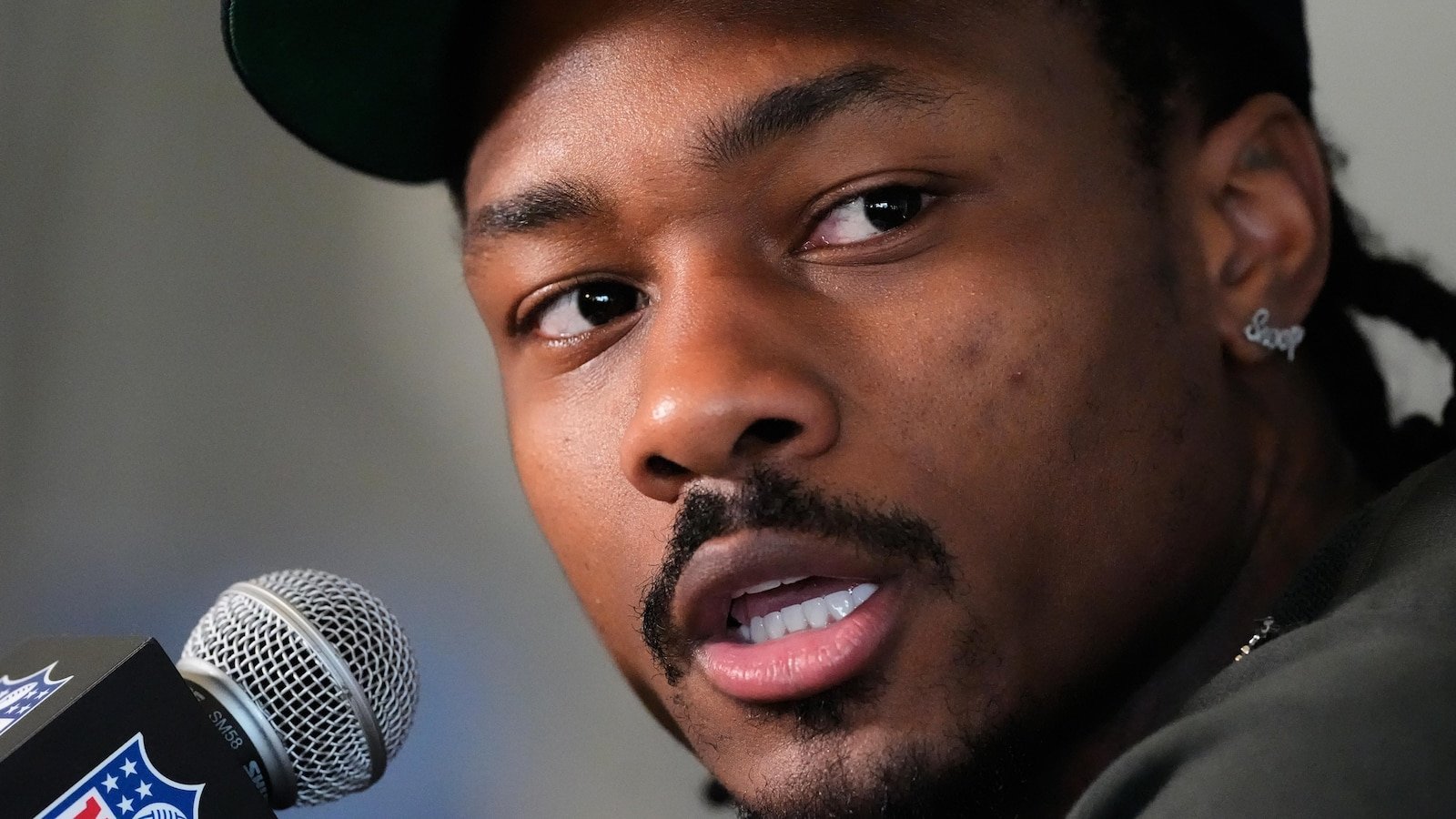 El corredor de los Patriots, Stefon Diggs, fue arrestado y se le negó un cargo de agresión