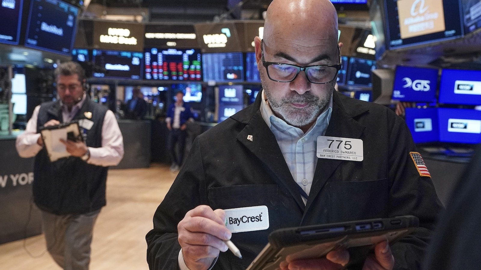 Las acciones asiáticas cotizaban al alza después de las vacaciones del Año Nuevo Lunar y los precios del oro bajaron