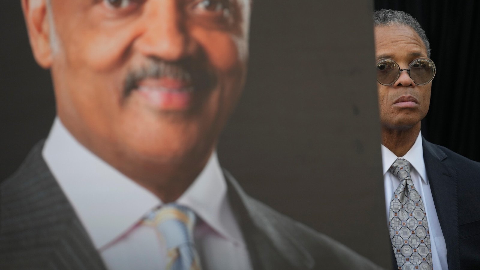 Los servicios conmemorativos de Jesse Jackson comienzan en la sede de su grupo de derechos civiles en Chicago