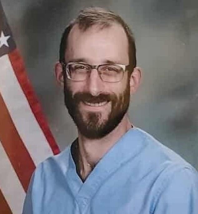 La madre de Alex Pretty rinde un desgarrador homenaje a su hijo en su 38 cumpleaños