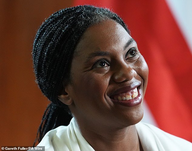 Dejado en la garganta. «Desdén por los ‘conservadores fallidos’ en la reforma». Pero, ¿podrá aprovecharse el resurgimiento de Kemi Badenoch? Señor Ashcroft