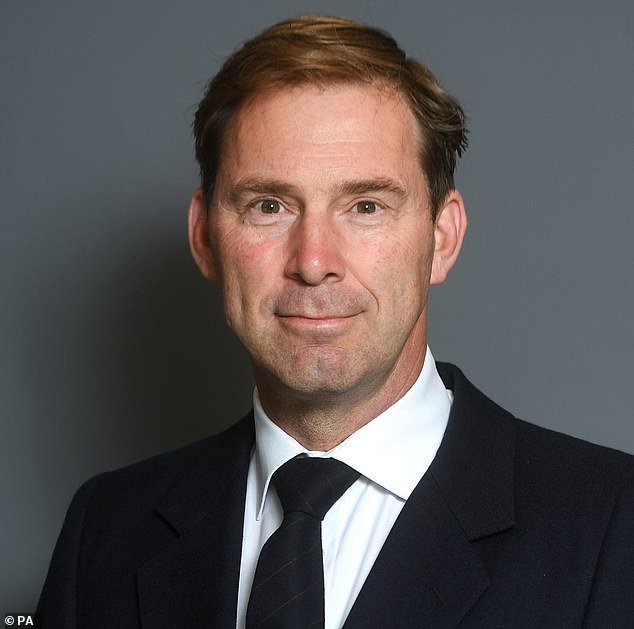 Trump ha abierto la caja de Pandora, pero ahora existe la oportunidad de dar forma al futuro de Irán, escribe el ex ministro de Medio Oriente Tobias Ellwood