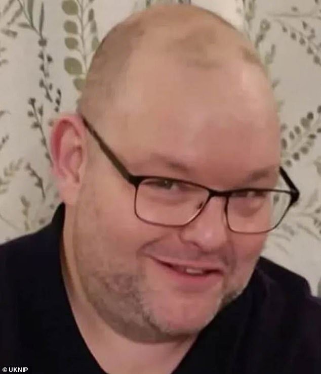 Detenido un hombre de 50 años tras apuñalar a un guardia de seguridad del ‘gigante gentil’ en un centro comercial