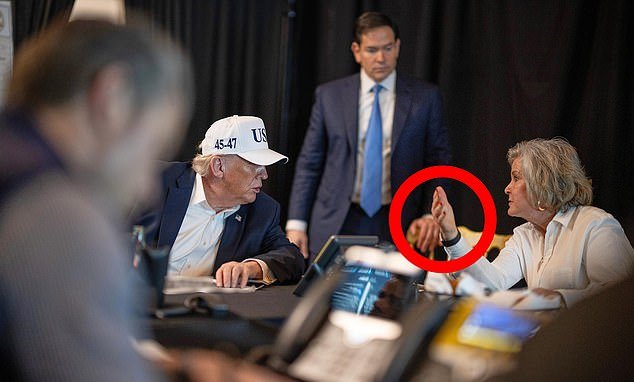 El director ejecutivo desestima las acusaciones de riesgos de seguridad después de que la foto de Susie Wiles en la sala de situación genere temores de violación