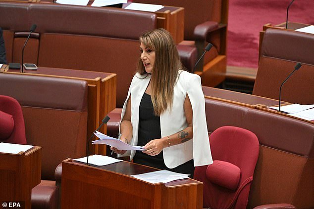 Lydia Thorpe acusa a Pauline Hanson de usar abusos impactantes contra ella