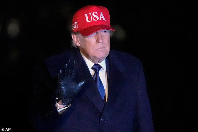 El número de muertos en la guerra de Irán ha aumentado a cuatro después de que Trump advirtiera sobre el conflicto en las últimas semanas.