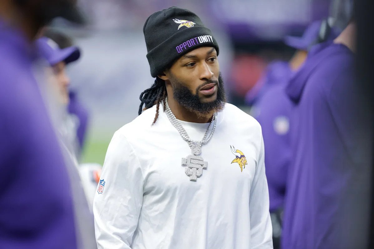 Vikings liberarán a los veteranos Aaron Jones, Javon Hargrave; Continúa la competencia de QB para JJ McCarthy