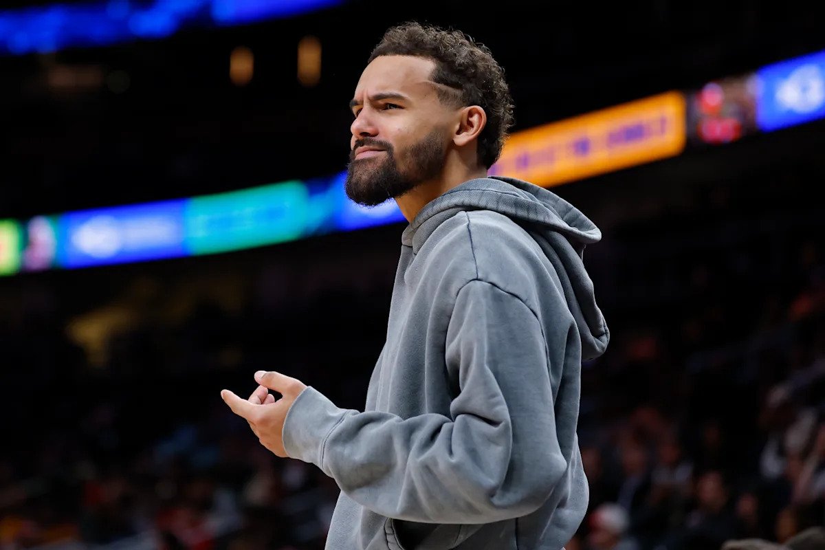 Días antes de su debut, Trae Young fue despedido tras un incidente en la cancha en la derrota de los Wizards ante los Rockets.