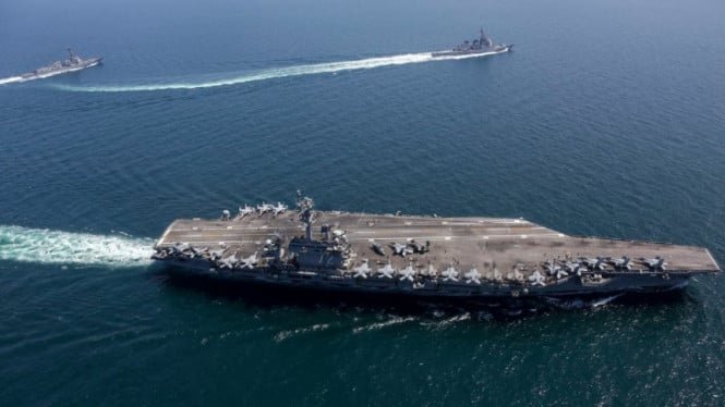 Cuatro misiles balísticos iraníes impactan en el portaaviones estadounidense USS Abraham Lincoln