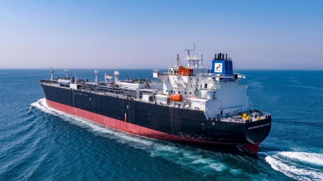 68710d000cbe1-kapal-pt-pertamina-international-shipping-pis_665_374.jpeg