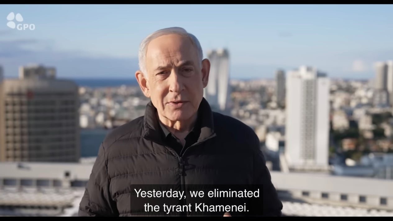 Con el apoyo de Estados Unidos, Netanyahu dice que su misión de 40 años para destruir el régimen del ayatolá Ali Jamenei es ahora una realidad