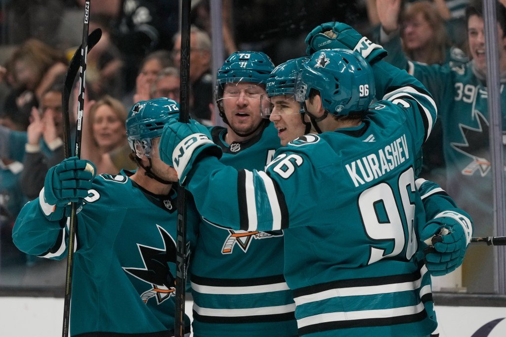 San Jose Sharks Connor McDavid usa el gol tardío para vencer a Edmonton Oilers