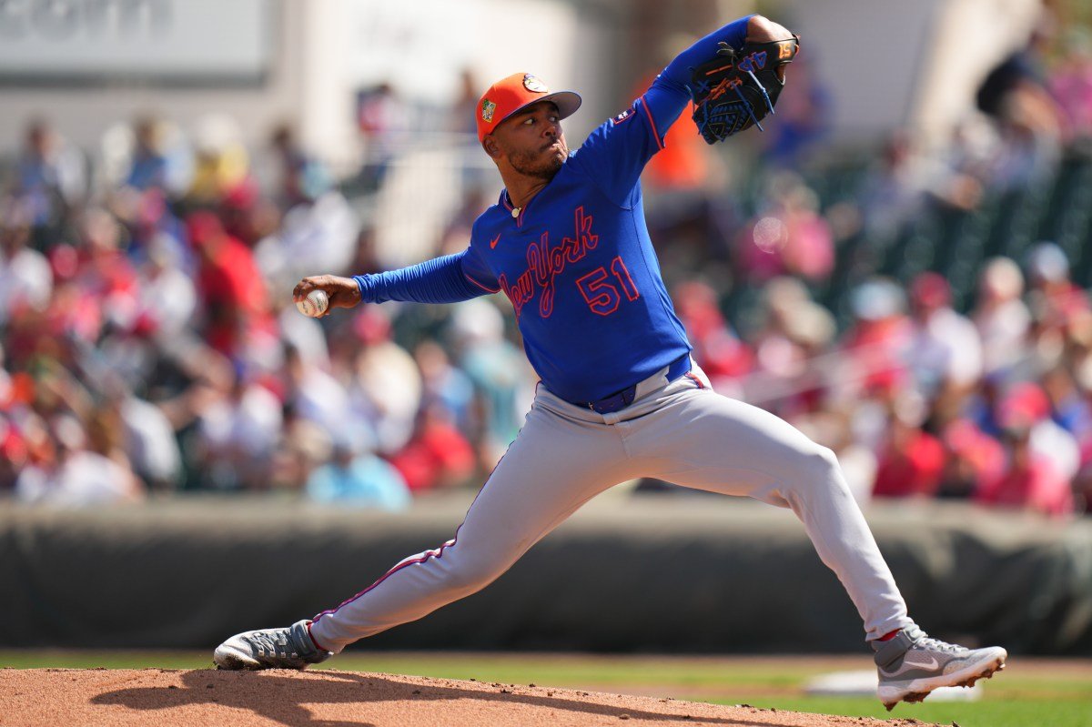 El lanzador de los Mets Freddy Peralta expresa emoción tras enterarse de que fue canjeado