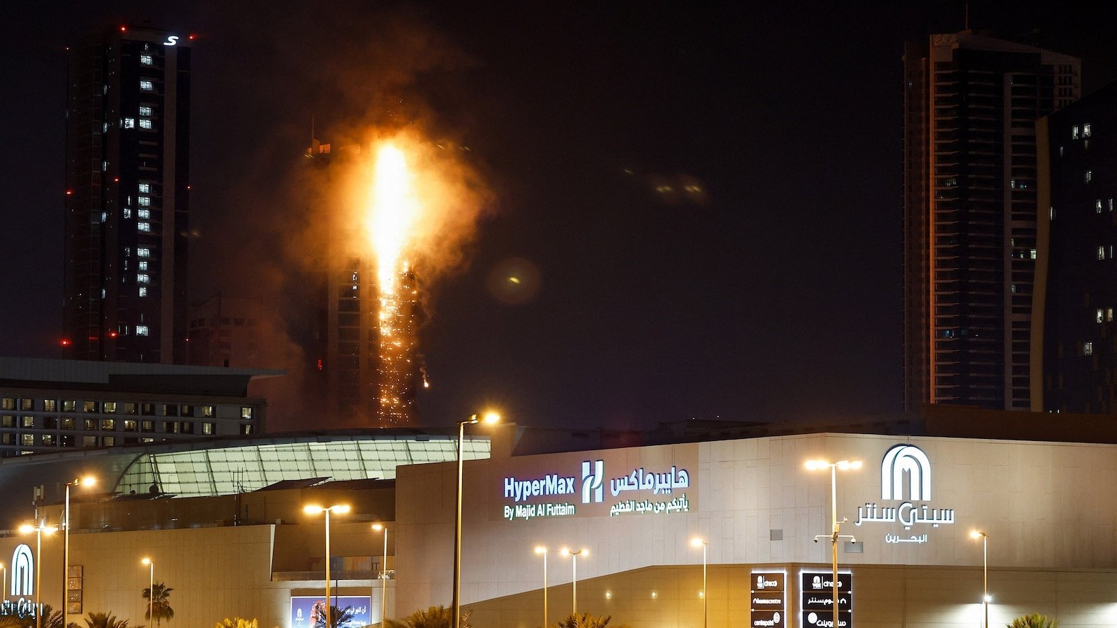 Advertencia a los estadounidenses en Bahréin después de que Irán atacara Dubai y otros objetivos del Golfo