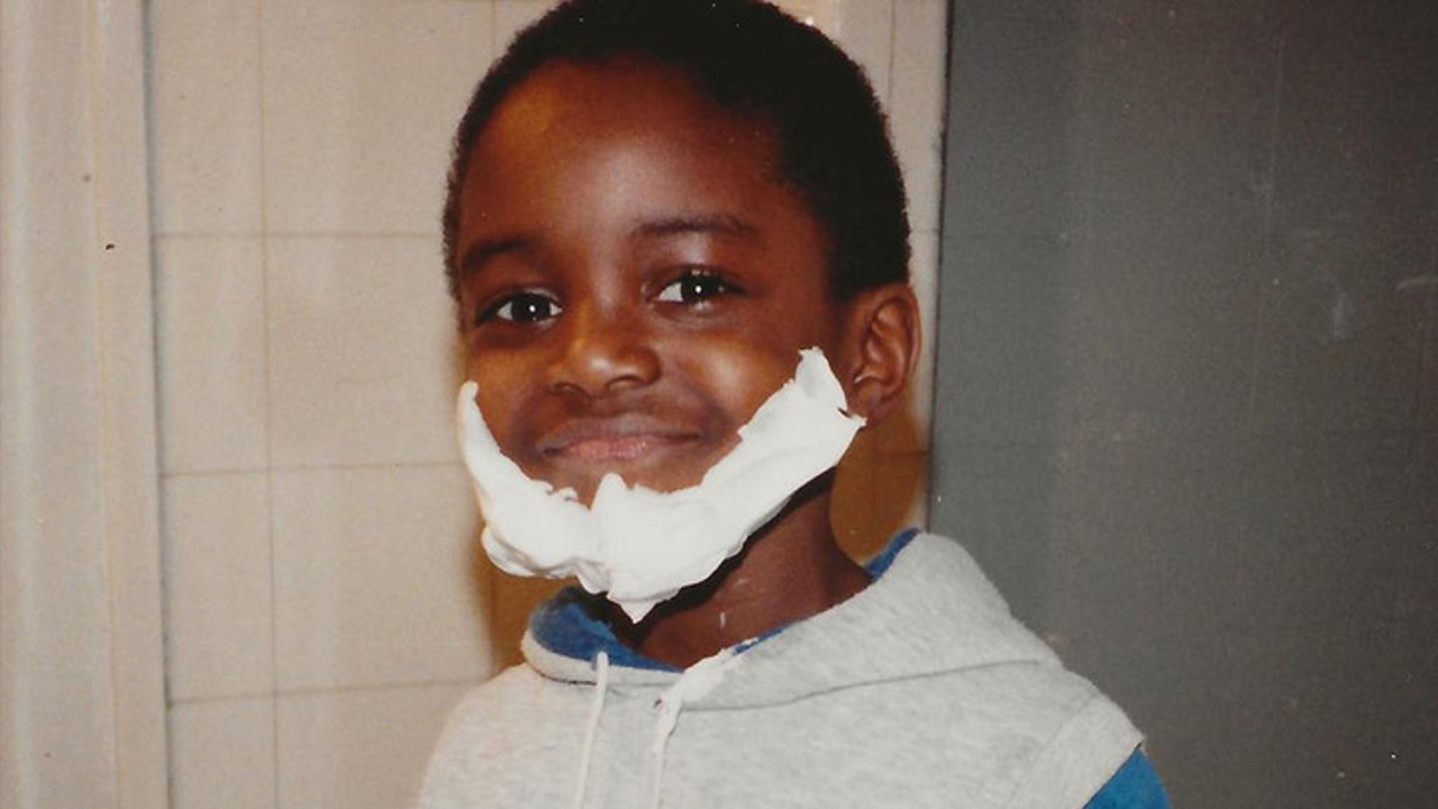 ¡Adivina quién resultó ser este niño tonto!